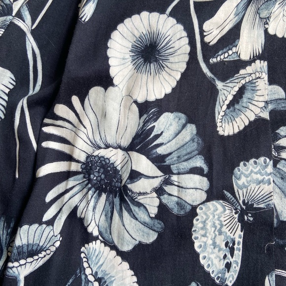 ZARA MIDI FLORAL PRINT FLOWY SKIRT, BLACK AND BLUE, HIGH RISE SIZE MEDIUM - Picture 9 of 11